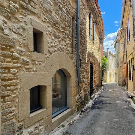 Charmante Maison De Village Collias Luaran gambar
